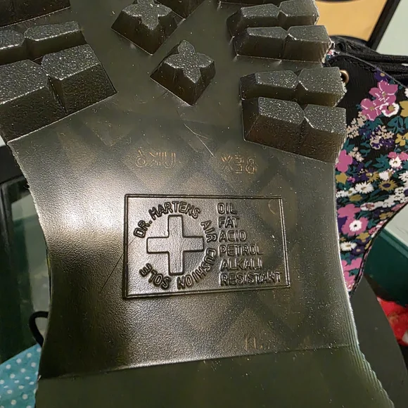 Floral Combat Boots - Picture 3 of 5